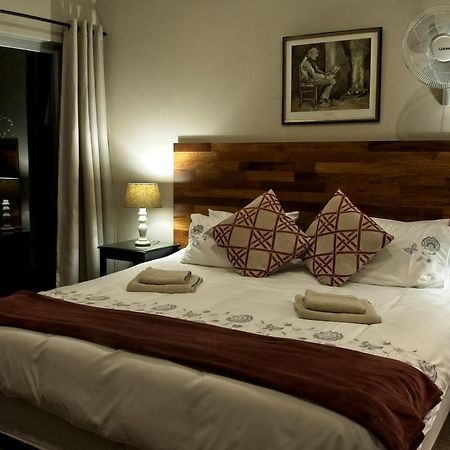 Rest-A-While Guest House - Pretoria-Noord Zewnętrze zdjęcie