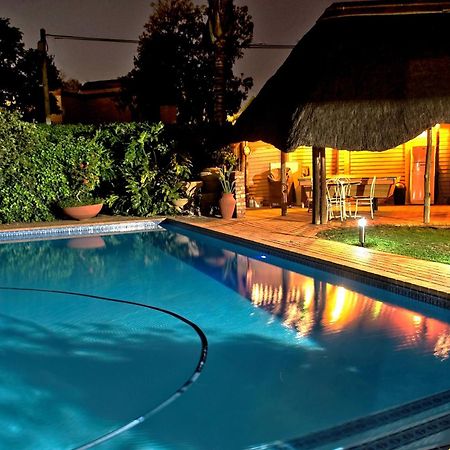Rest-A-While Guest House - Pretoria-Noord Zewnętrze zdjęcie