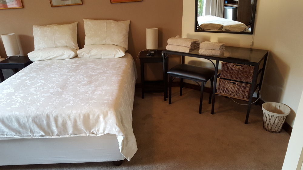 Rest-A-While Guest House - Pretoria-Noord Zewnętrze zdjęcie