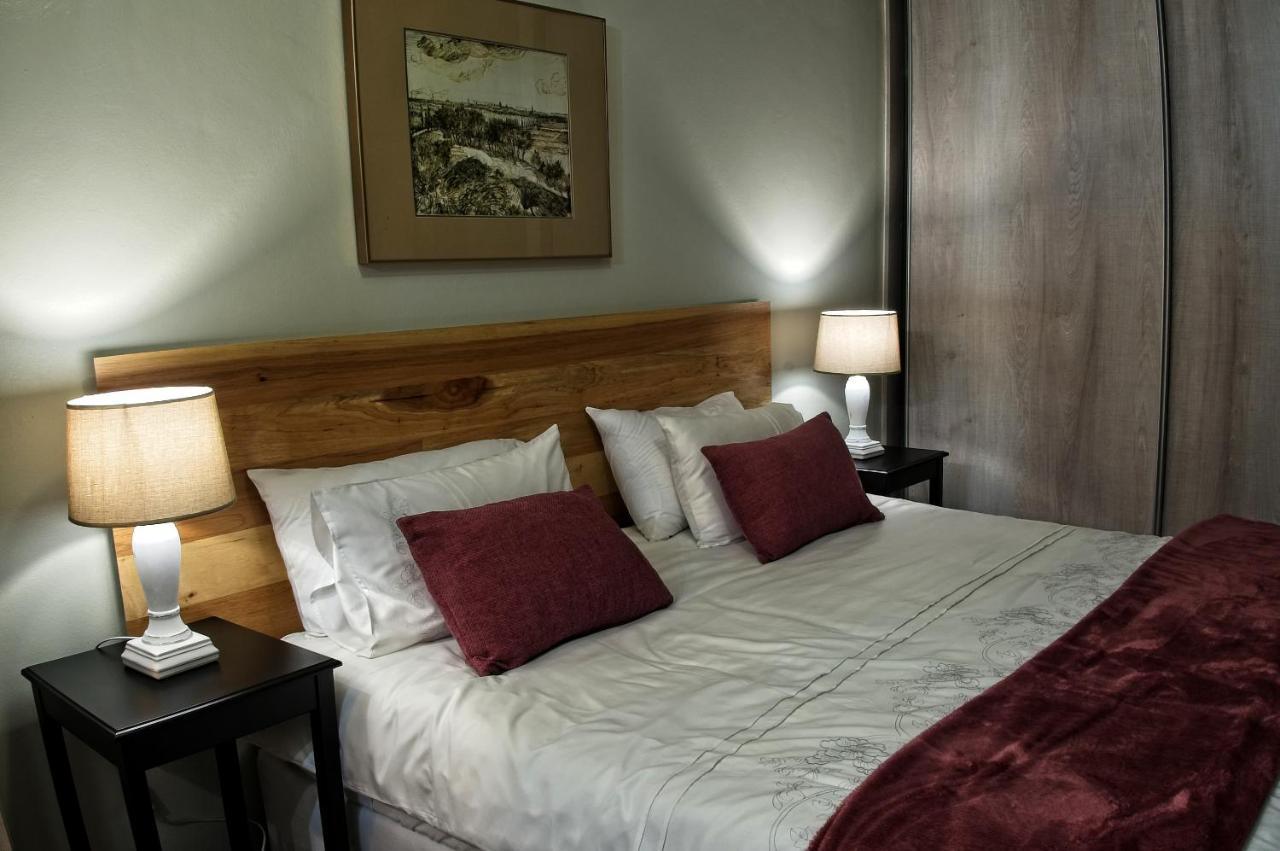 Rest-A-While Guest House - Pretoria-Noord Zewnętrze zdjęcie